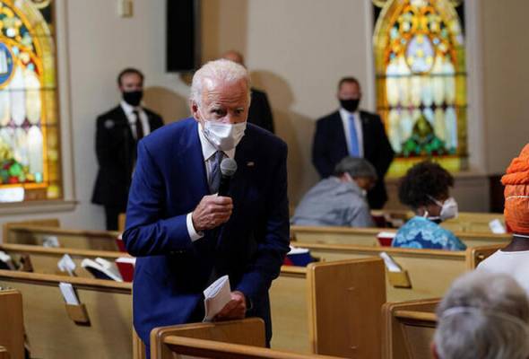 Pertemuan Joe Biden bersama komuniti kulit hitam di Kenosha Pertemuan Joe Biden bersama komuniti kulit hitam di Kenosha