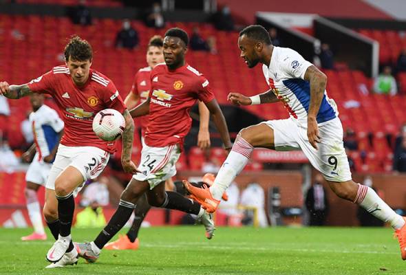 Pertahanan goyah undang kekalahan Manchester United - Neville Pertahanan goyah undang kekalahan Manchester United - Neville