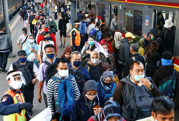 COVID-19: Lebih 290,000 jangkitan baharu, kes positif kini cecah 35 juta COVID-19: Lebih 290,000 jangkitan baharu, kes positif kini cecah 35 juta