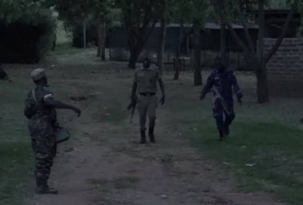 Tiga banduan terbunuh, ratusan lagi lari dari penjara di Uganda Tiga banduan terbunuh, ratusan lagi lari dari penjara di Uganda