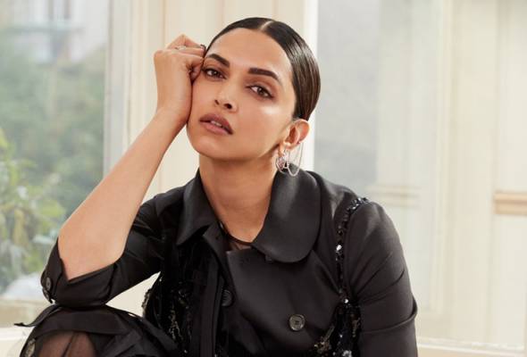 Kematian Sushant Singh: Deepika Padukone dipanggil polis untuk rakam kenyataan Kematian Sushant Singh: Deepika Padukone dipanggil polis untuk rakam kenyataan