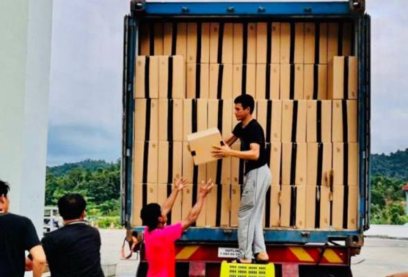 Kastam Thailand rampas 200,000 bungkus rokok dari Malaysia Kastam Thailand rampas 200,000 bungkus rokok dari Malaysia