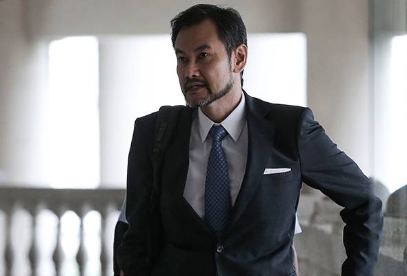 'Pegawai PMO, MoF, ahli BN minta saya lindungi Najib' - Bekas CEO 1MDB 'Pegawai PMO, MoF, ahli BN minta saya lindungi Najib' - Bekas CEO 1MDB
