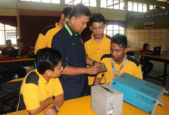 KVSM sedia lahirkan graduan untuk IR4.0 - Mazlin KVSM sedia lahirkan graduan untuk IR4.0 - Mazlin