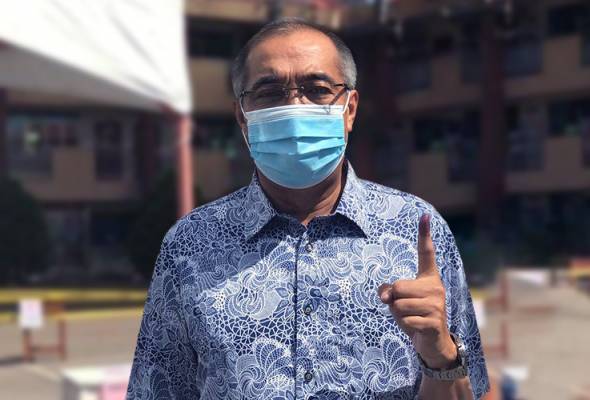 Salleh Keruak mengundi di SRJK Chung Hwa, Kota Belud Salleh Keruak mengundi di SRJK Chung Hwa, Kota Belud
