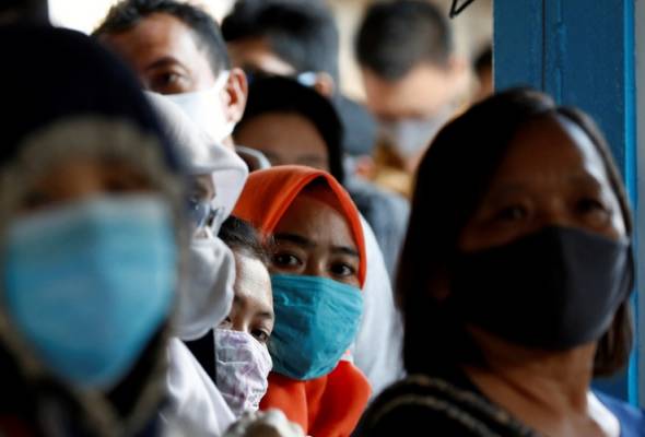 Sistem kewangan kukuh bantu isi rumah dan perniagaan harungi cabaran COVID-19 - BNM Sistem kewangan kukuh bantu isi rumah dan perniagaan harungi cabaran COVID-19 - BNM