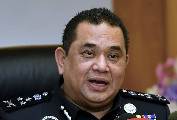 Tahanan 'cuci duit' lari curi tumpuan Tahanan 'cuci duit' lari curi tumpuan