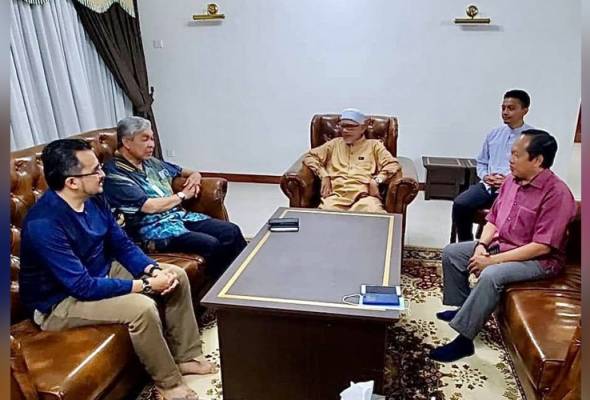 UMNO-Pas kekal muafakat - Asyraf Wajdi UMNO-Pas kekal muafakat - Asyraf Wajdi