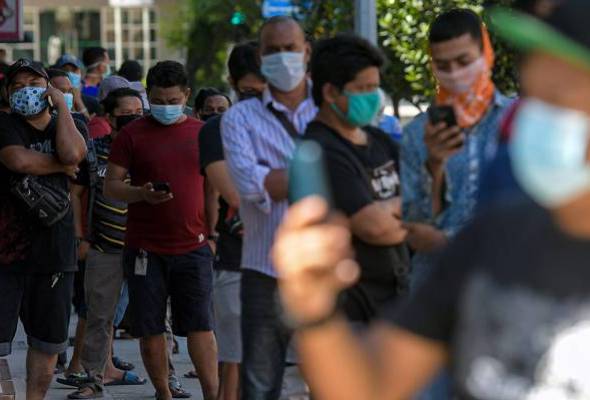 Netizen mahu darurat kesihatan, bukan PRU-15! Netizen mahu darurat kesihatan, bukan PRU-15!