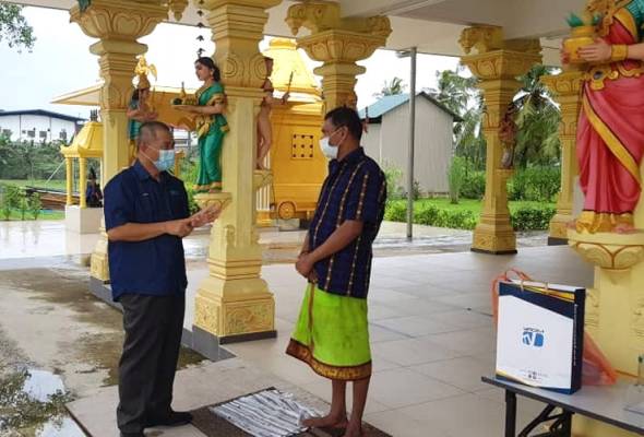 Santuni asnaf, jangan sampai ada yang tercicir - YADIM Santuni asnaf, jangan sampai ada yang tercicir - YADIM