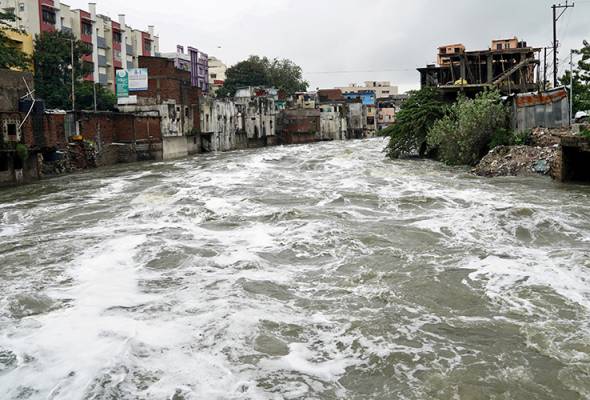 Banjir besar landa Asia Selatan, jutaan penduduk hilang tempat tinggal Banjir besar landa Asia Selatan, jutaan penduduk hilang tempat tinggal