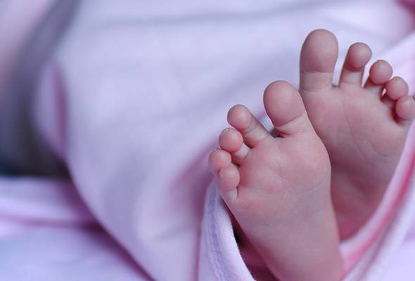 Bayi 20 hari meninggal dunia dipercayai tersedak susu Bayi 20 hari meninggal dunia dipercayai tersedak susu