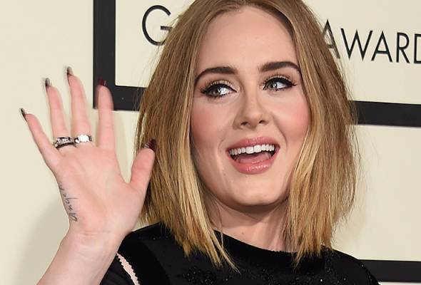Nantikan Adele di Saturday Night Live, bukan tetamu tetapi pengacara! Nantikan Adele di Saturday Night Live, bukan tetamu tetapi pengacara!
