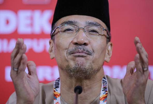 Hishammuddin dilantik sebagai Bendahari Agung BN yang baharu - Zahid Hishammuddin dilantik sebagai Bendahari Agung BN yang baharu - Zahid