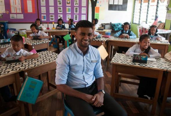 Cikgu Sam tersenarai 10 finalis terbaik Hadiah Guru Global 2020 Cikgu Sam tersenarai 10 finalis terbaik Hadiah Guru Global 2020