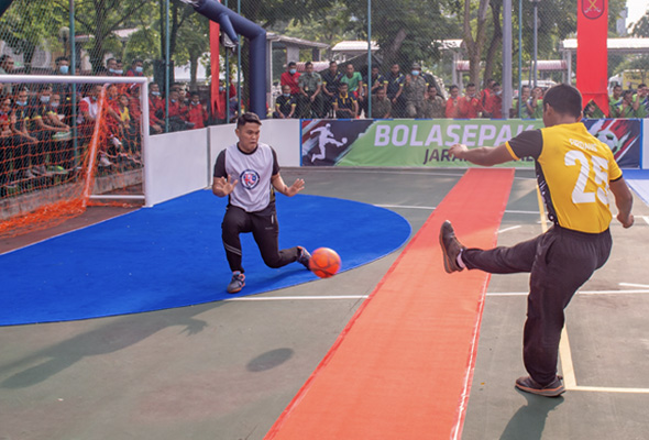 Wilayah Persekutuan & Ken Barnes anjur kejohanan bola sepak jarak sosial Wilayah Persekutuan & Ken Barnes anjur kejohanan bola sepak jarak sosial