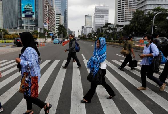 19 ahli Parlimen dijangkiti COVID-19 di Indonesia, kes positif cecah 336,716 19 ahli Parlimen dijangkiti COVID-19 di Indonesia, kes positif cecah 336,716