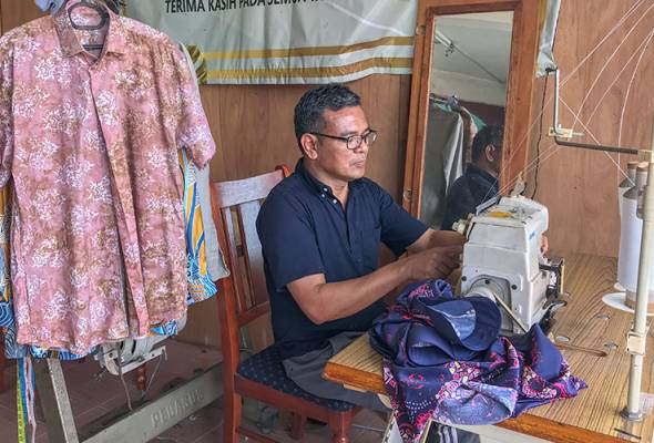 Sinar baharu bekas banduan Al-Maunah buka kedai jahit sendiri Sinar baharu bekas banduan Al-Maunah buka kedai jahit sendiri