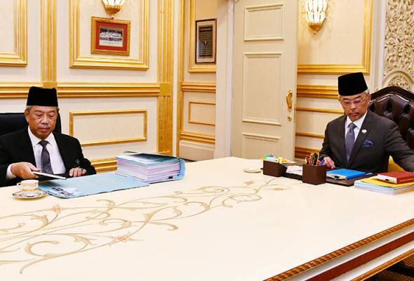 Agong mahu ahli politik hormat titah Baginda, beri sokongan padu pada Belanjawan 2021 Agong mahu ahli politik hormat titah Baginda, beri sokongan padu pada Belanjawan 2021