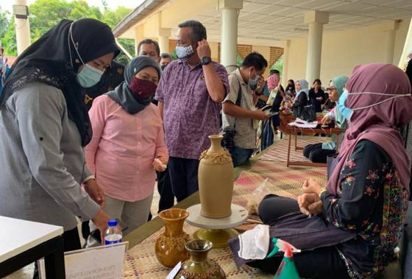 COVID-19 meningkat: Petanda negatif kepada sektor pelancongan - Nancy COVID-19 meningkat: Petanda negatif kepada sektor pelancongan - Nancy