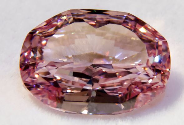 Super rare, purple-pink diamond up for auction, could fetch $38 million