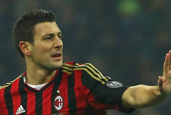 COVID-19: Penolong jurulatih Milan bawa perkhabaran buruk menjelang 'derby' COVID-19: Penolong jurulatih Milan bawa perkhabaran buruk menjelang 'derby'