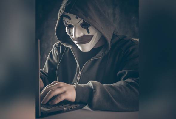 'Fake account': Sakit mental, sunyi atau hobi? 'Fake account': Sakit mental, sunyi atau hobi?