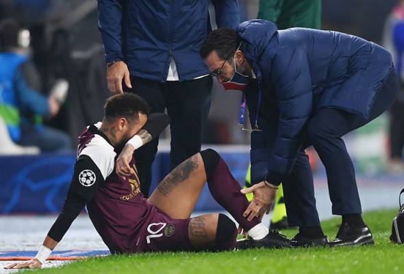 Neymar cedera ketika PSG tewaskan Istanbul Basaksehir Neymar cedera ketika PSG tewaskan Istanbul Basaksehir