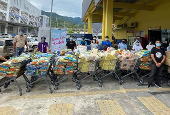 Kempen Kami Care 4 Sabah anjuran Astro Radio berjaya mengumpul 3.5 tan barangan derma yang disumbangkan dari 19 hingga 23 Oktober 2020. Kempen Kami Care 4 Sabah anjuran Astro Radio berjaya mengumpul 3.5 tan barangan derma yang disumbangkan dari 19 hingga 23 Oktober 2020.