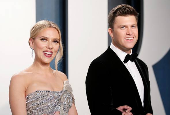 Scarlett Johansson kahwini bintang Saturday Night Live, Colin Jost Scarlett Johansson kahwini bintang Saturday Night Live, Colin Jost