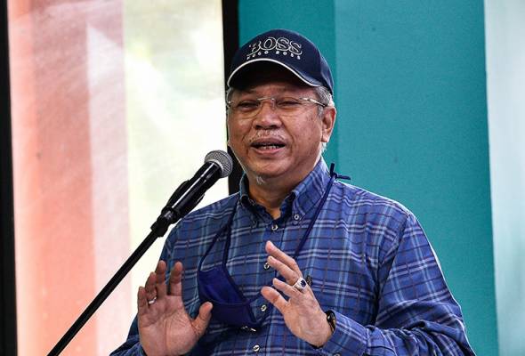 ‘Baru saya sedar, rupanya saya tak ada PhD’ - Annuar Musa