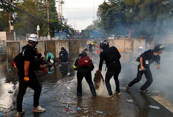 Rusuhan Lebih 50 000 Polis Tentera Kawal Jakarta Sarawakvoice Com