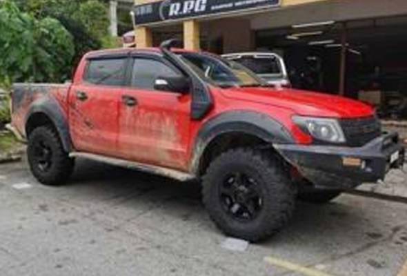 Lelaki sanggup lepaskan kereta kesayangan untuk beramal