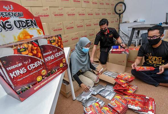 UMK students earn six-figure by selling oden paste