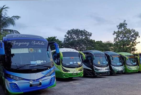 Public service vehicles granted automatic one-year extension of vehicle age limit