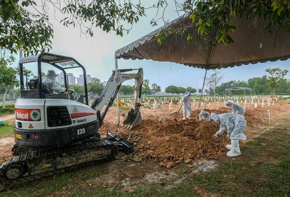 JAWI uses backhoes to speed up funeral process for COVID-19 victims