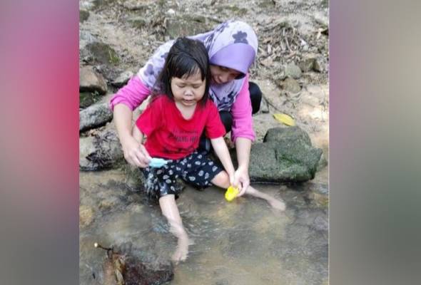 Anak Suka Mengamuk Ketagih Gajet Terapinya Bawa Main Dengan Alam Astro Awani