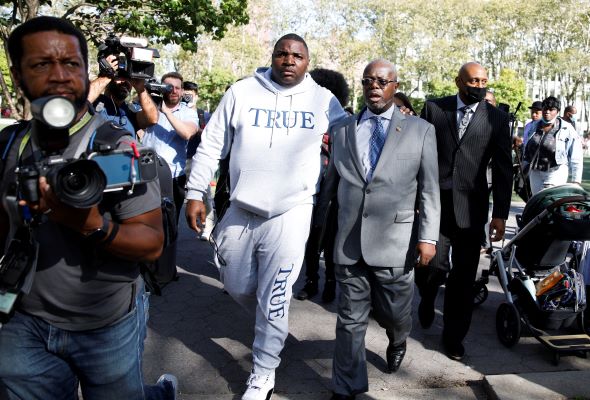 Lawyer who compared R. Kelly to Martin Luther King couldn't convince jury