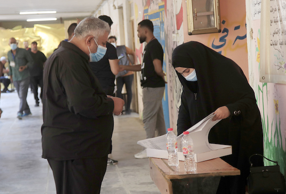 Voting gets under way in Iraq parliament elections