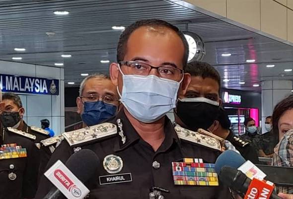 Pemilik Kedai Komputer Ditahan Guna Plks Palsu Imigresen Astro Awani