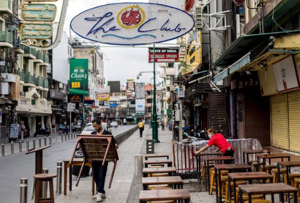 Hopes high as tourists touch down for Thailand re-opening