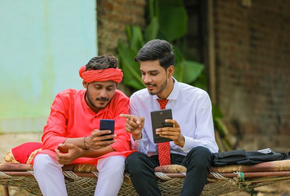 India: The land of low-cost smartphones | Astro Awani
