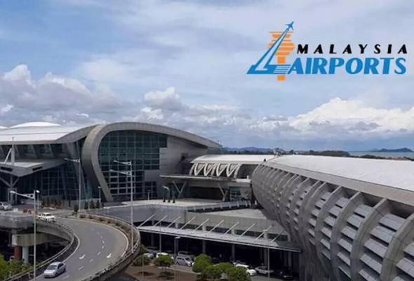 Main roads to KLIA closed due to floods | Astro Awani