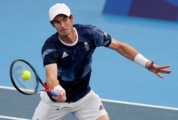 Tennis - Murray says focus must be on Ukraine war, not Wimbledon U-turn