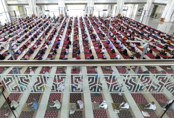 JAWI: Congregational, Tarawih prayers without physical distancing from April 1