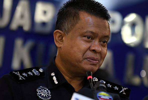 Five Ah Long members nabbed in Johor