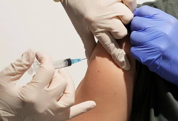 Study confirms AstraZeneca jab's higher risk of very rare clot