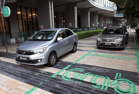 Increased income for e-hailing drivers this raya season | Astro Awani