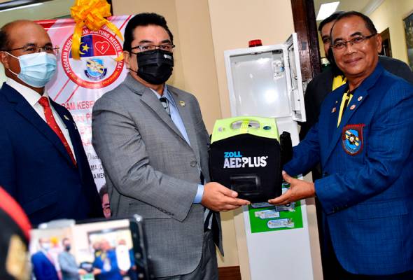 2,000 AEDs to be placed at popular sites in Melaka