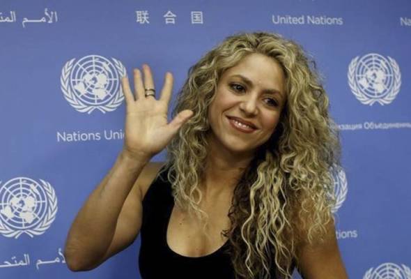 Shakira sets YouTube record for most-watched new Latin song | Astro Awani